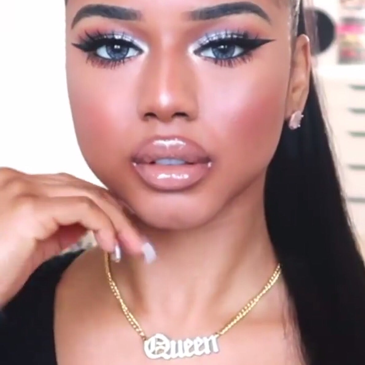 Cali Queen Rhinestone Pendant Necklace Be A Bimbo